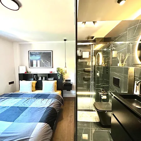 Lux Modern *