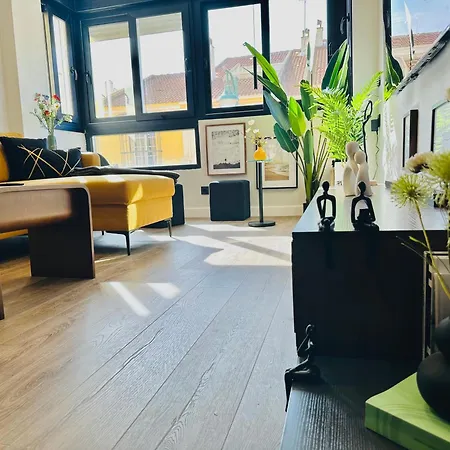 Lux Modern Apartment